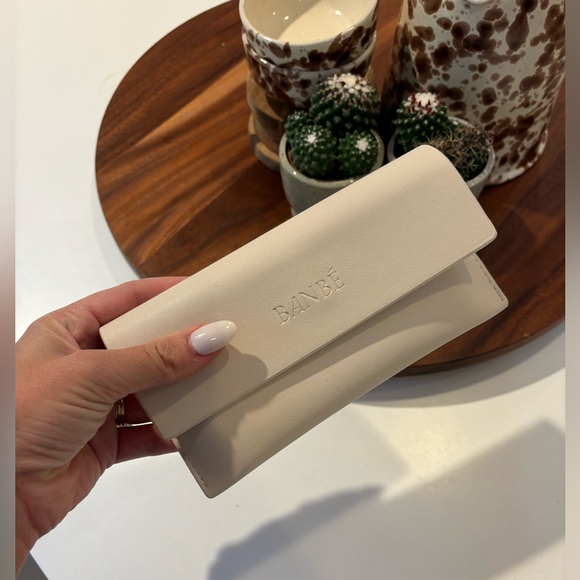 Banbé "Lara" Sunglasses | 59% Off Retail & Discounted Shipping! - Picture 4 of 8